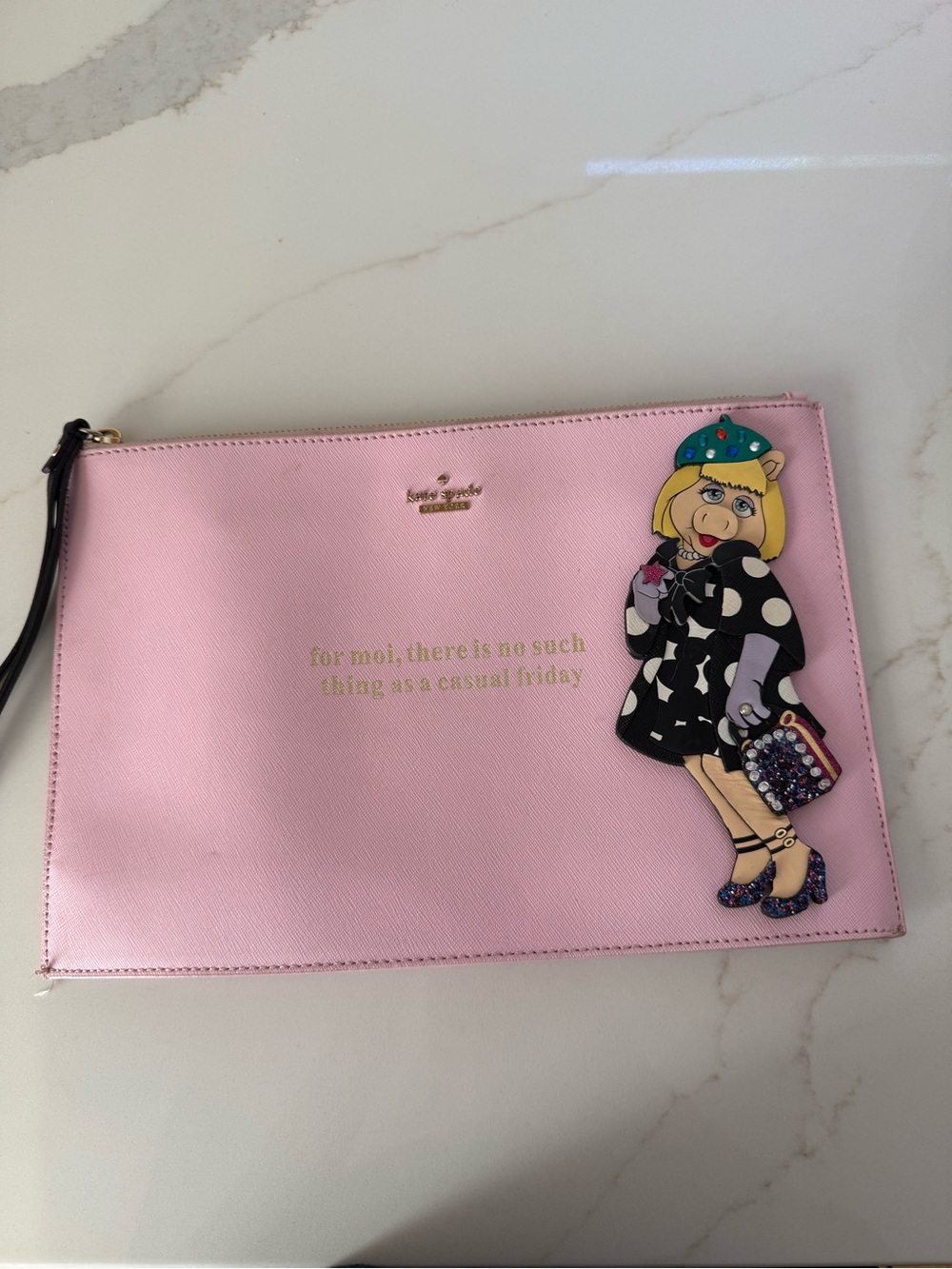 kate spade x Disney Miss Piggy Fancy Friday leather wristlet - Picture 2 of 8